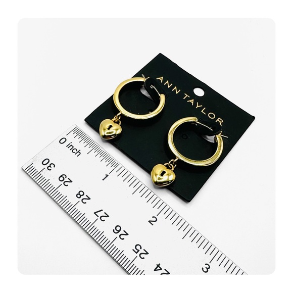 ★ NWT Ann Taylor “heart lock” Hoops - Golden ★ - Picture 13 of 14